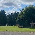 Roe Deer Meadow At Carr House Farm Οργανωμένο κάμπινγκ